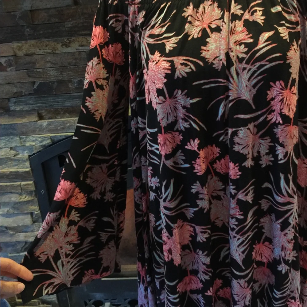 Express Floral Off-Shoulder Mini Dress - Picture 3 of 4